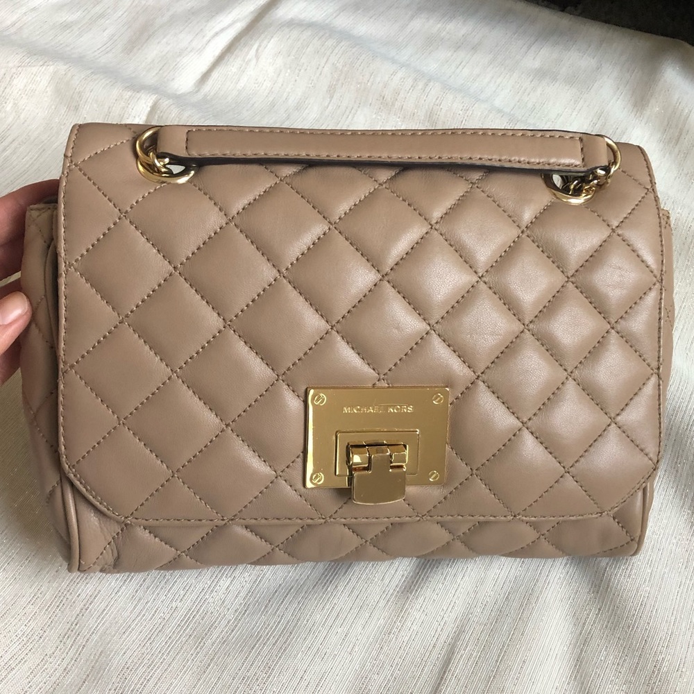Michael Kors Smooth Quilted Leather - Beige